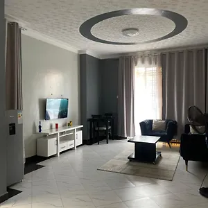 https://precious-bahai-nest-1bdr-wifi-netflix.about-kampalahotels.com